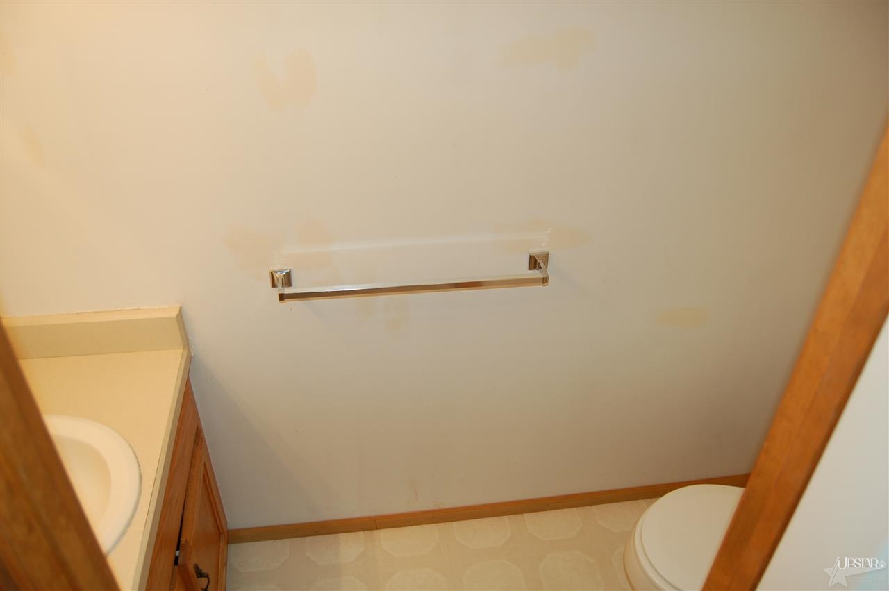 509 Briarfield Dr, Fort Wayne, IN 46825 photo 9