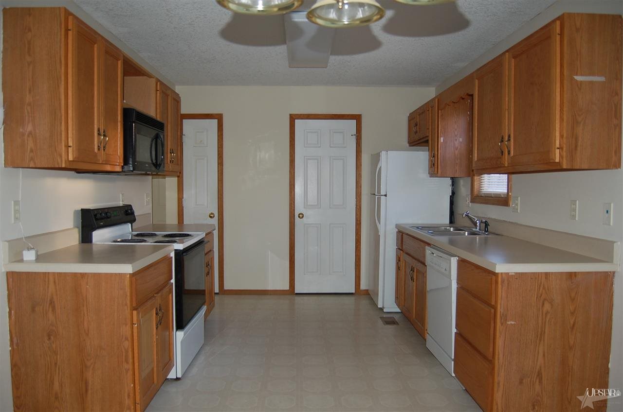 509 Briarfield Dr, Fort Wayne, IN 46825 photo 7