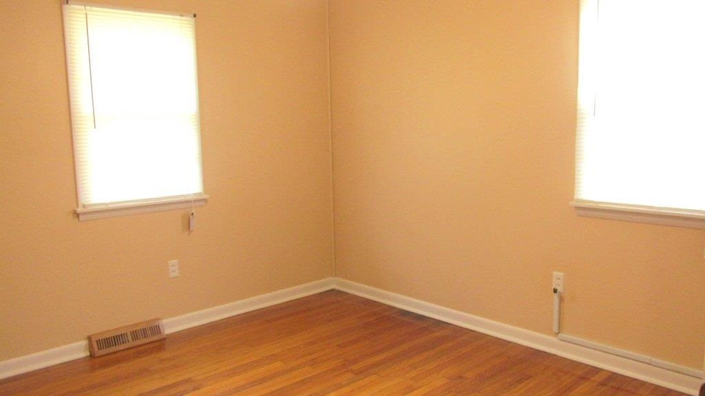 205 E North St, Petersburg, IN 47567 photo 12
