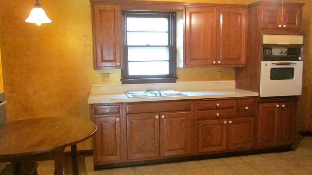205 E North St, Petersburg, IN 47567 photo 9