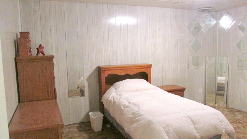 205 E North St, Petersburg, IN 47567 photo 20