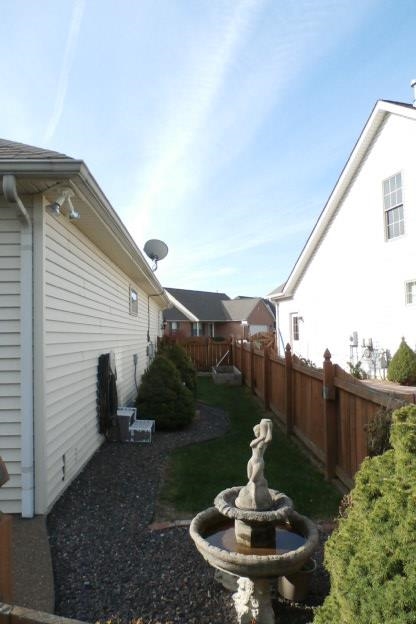 12125 Rosshire Dr, Evansville, IN 47725 photo 22