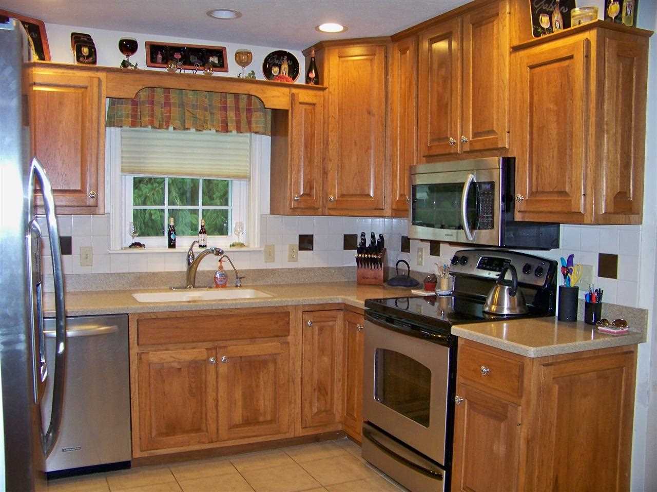 1621 Spring Brooke Dr, Goshen, IN 46528 photo 9