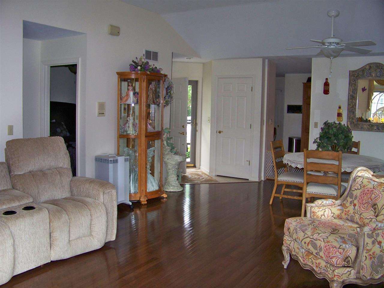 1621 Spring Brooke Dr, Goshen, IN 46528 photo 5