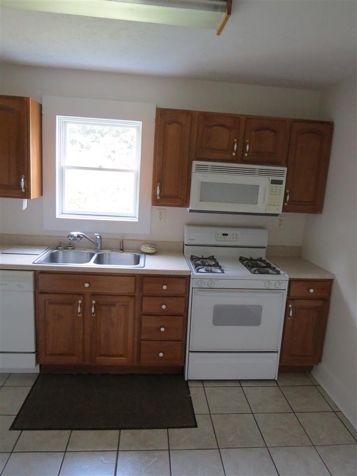 404 N Riverside Blvd, Goshen, IN 46528 photo 4