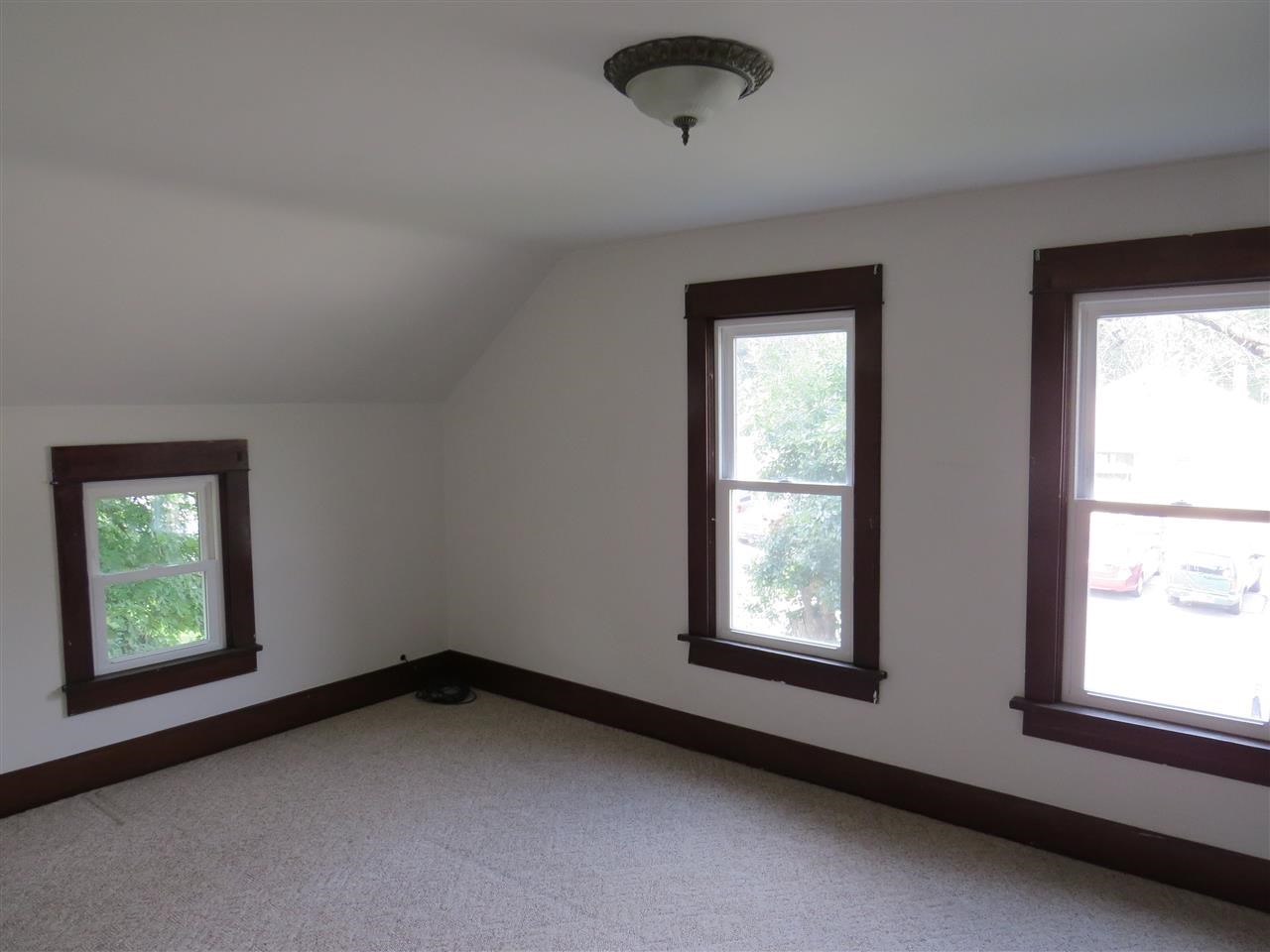 404 N Riverside Blvd, Goshen, IN 46528 photo 8