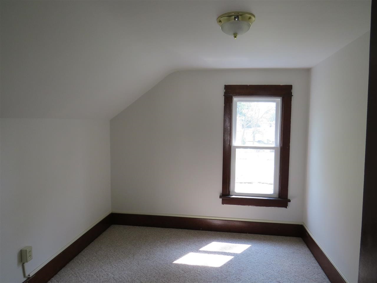 404 N Riverside Blvd, Goshen, IN 46528 photo 11