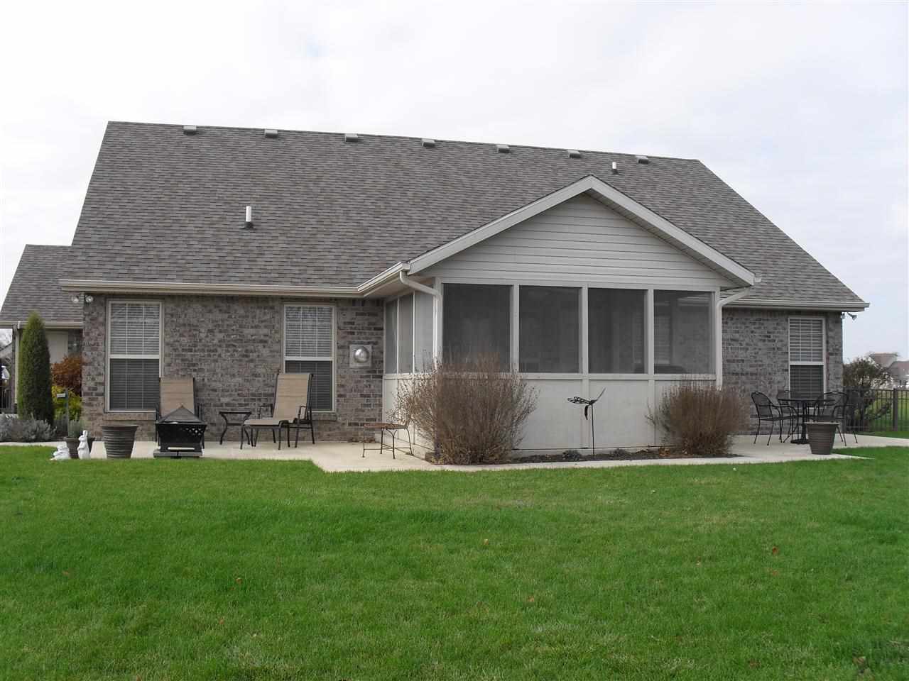 1634 Foxhaven Dr, Kokomo, IN 46902 photo 3
