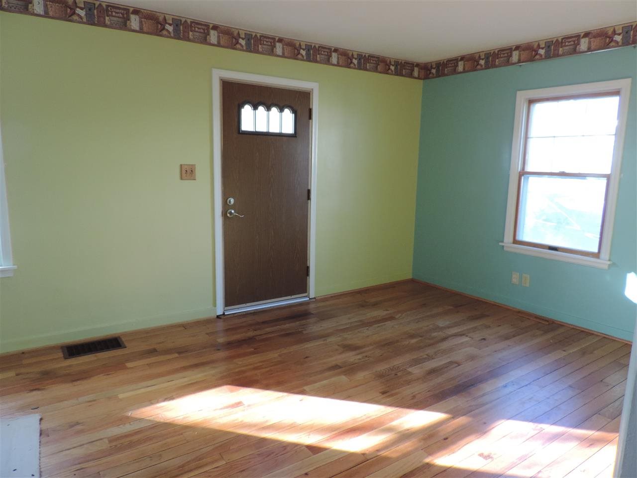 514 Lynnwood Dr, Huntington, IN 46750 photo 2
