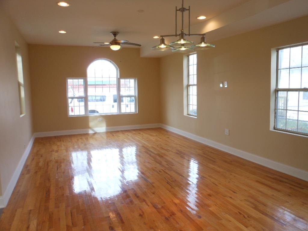 913 Mcpherson St, Elkhart, IN 46514 photo 2