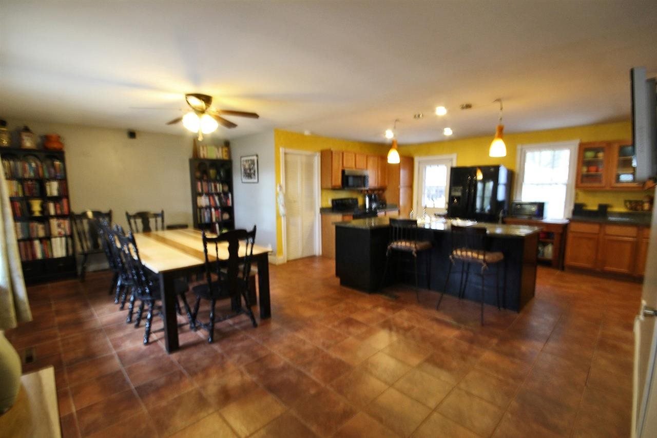 2700 Kathleen Ave, Evansville, IN 47714 photo 4