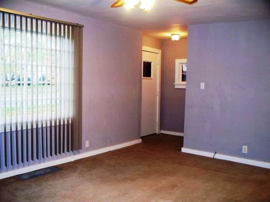 318 E North St, Kendallville, IN 46755 photo 8