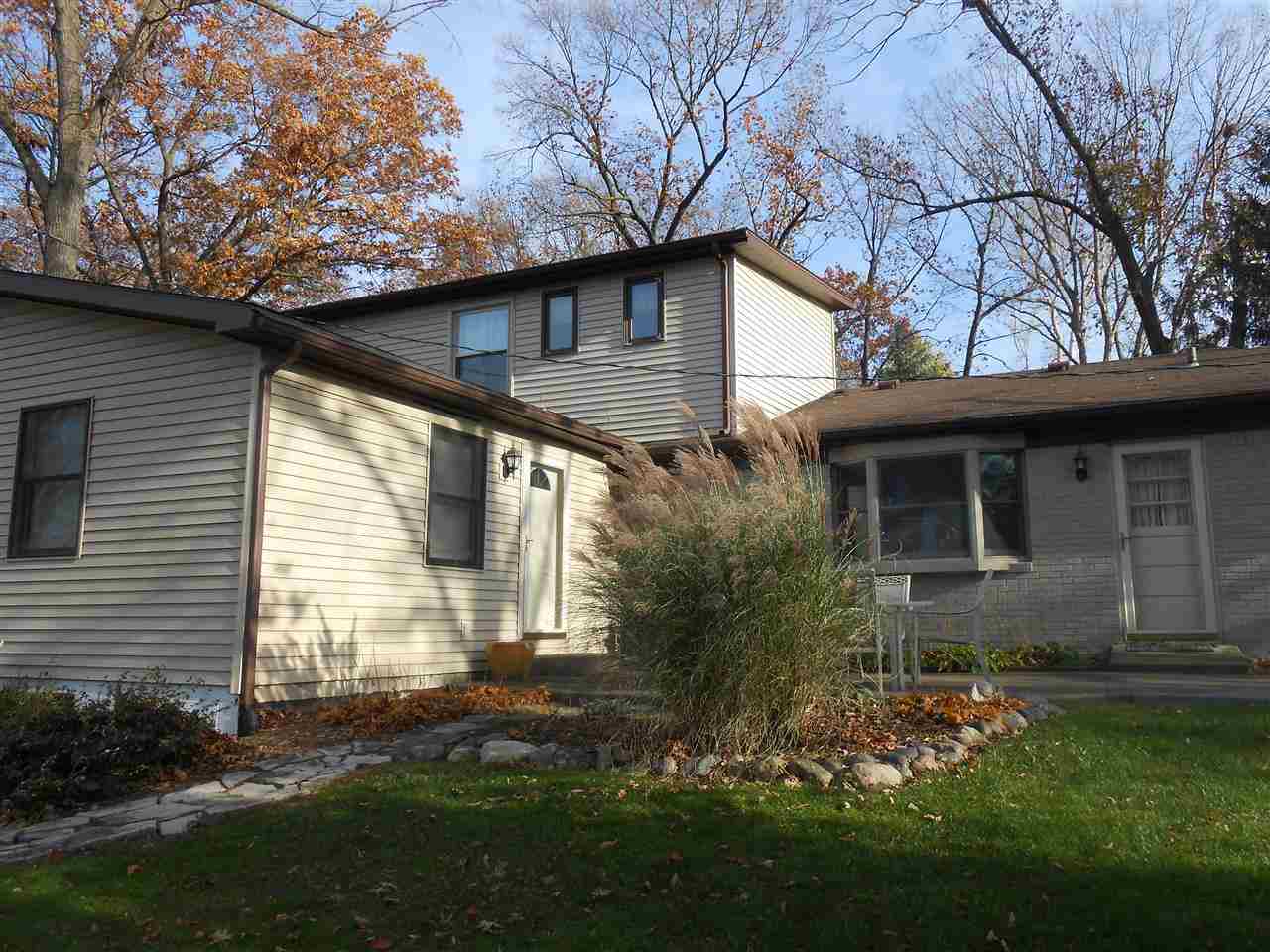 5412 Bluffton Rd, Fort Wayne, IN 46809 photo 2