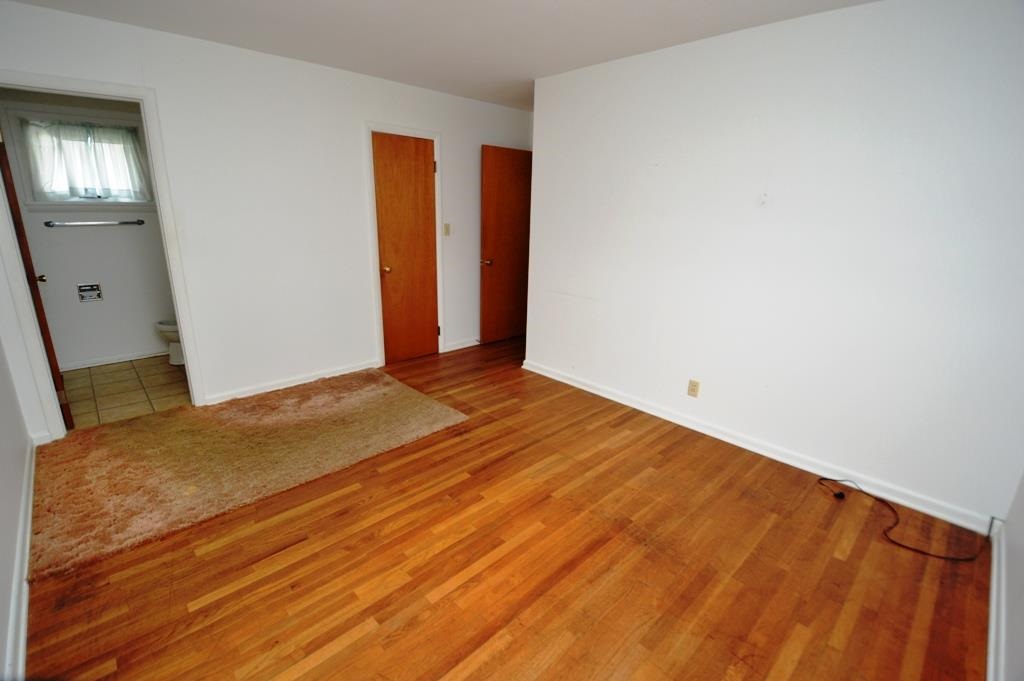 1059 E Boone St, Frankfort, IN 46041 photo 17
