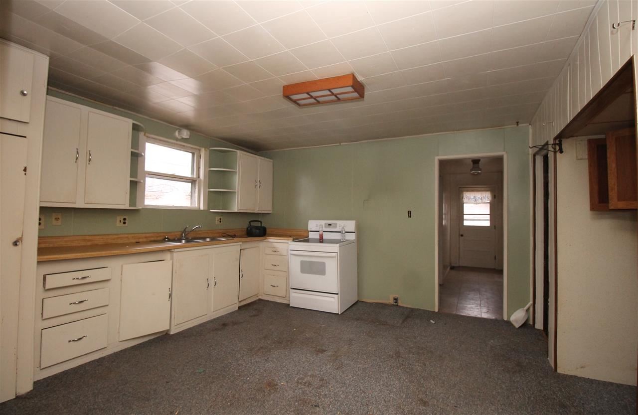 619 E Christy St, Marion, IN 46952 photo 4