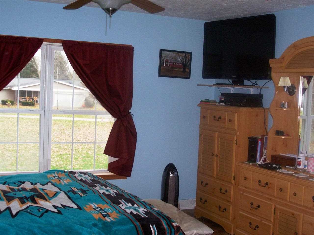 9915 Pine Rd, Plymouth, IN 46563 photo 10