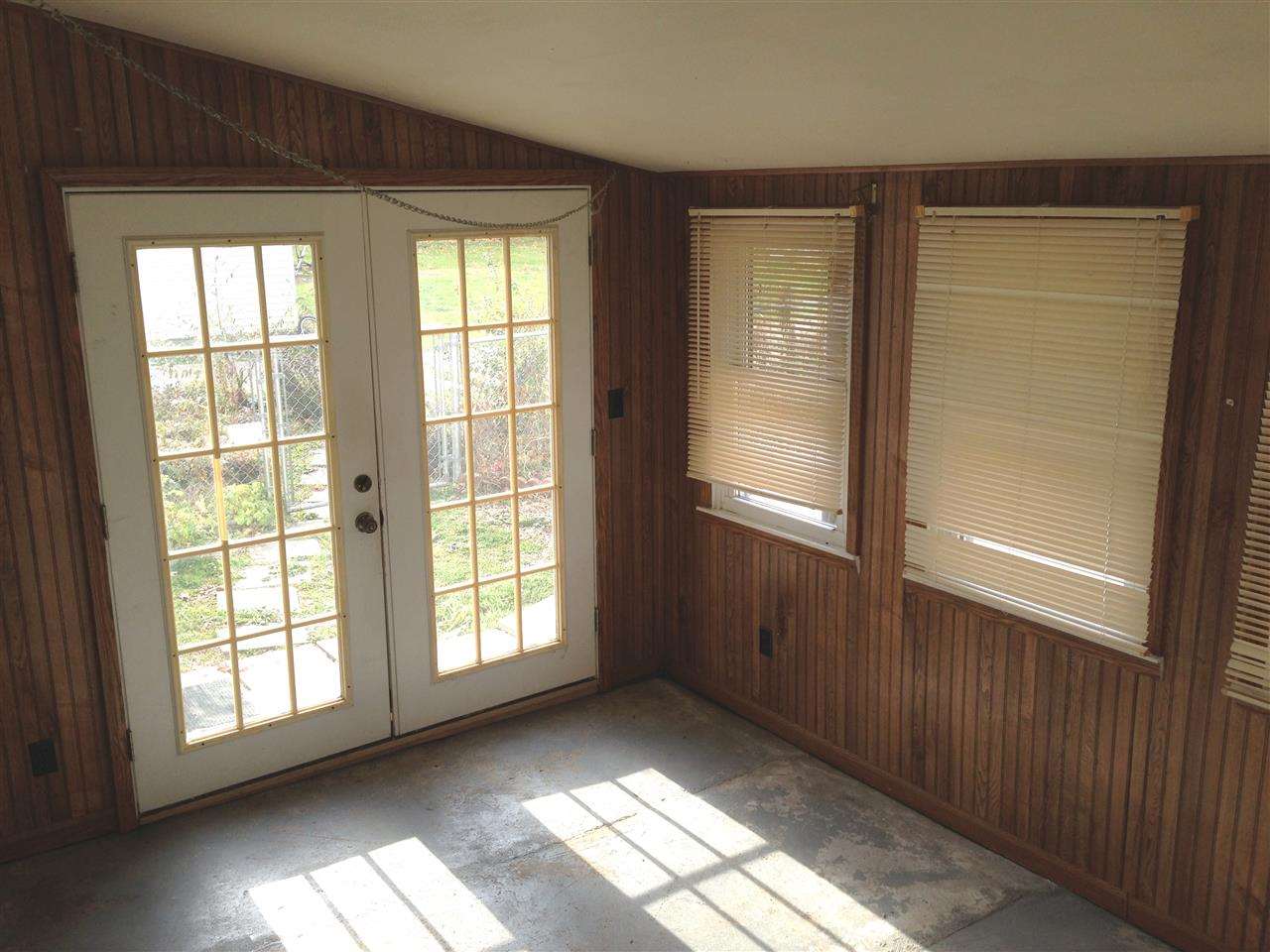 1607 Westmoor Pkwy, Goshen, IN 46526 photo 16