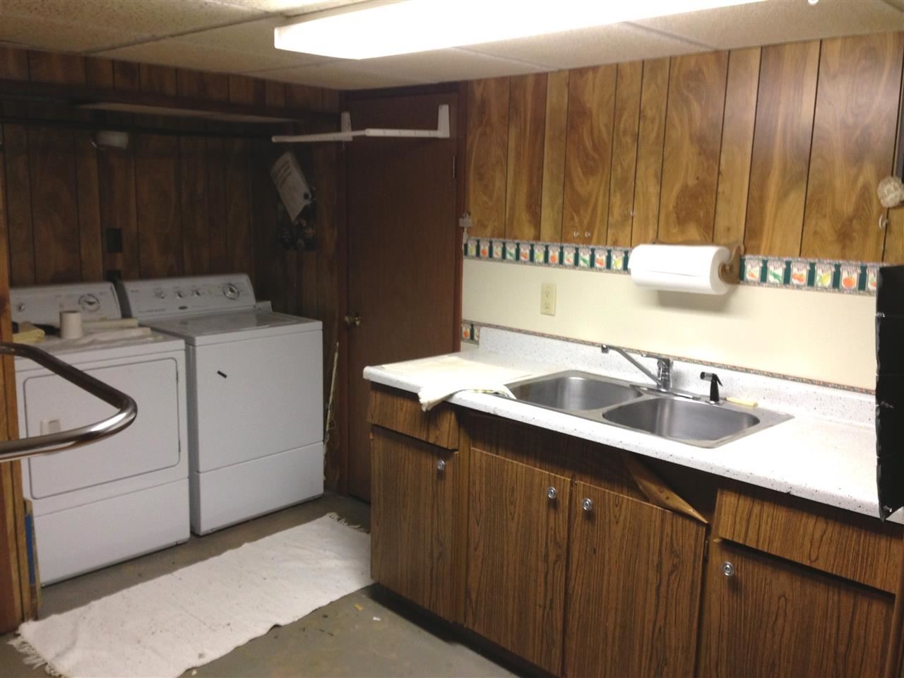 1607 Westmoor Pkwy, Goshen, IN 46526 photo 11