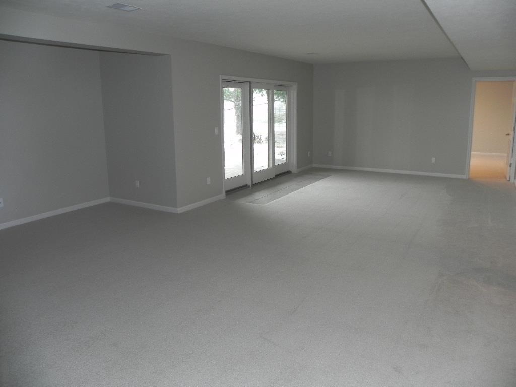 14261 Parkridge Dr, Granger, IN 46530 photo 21