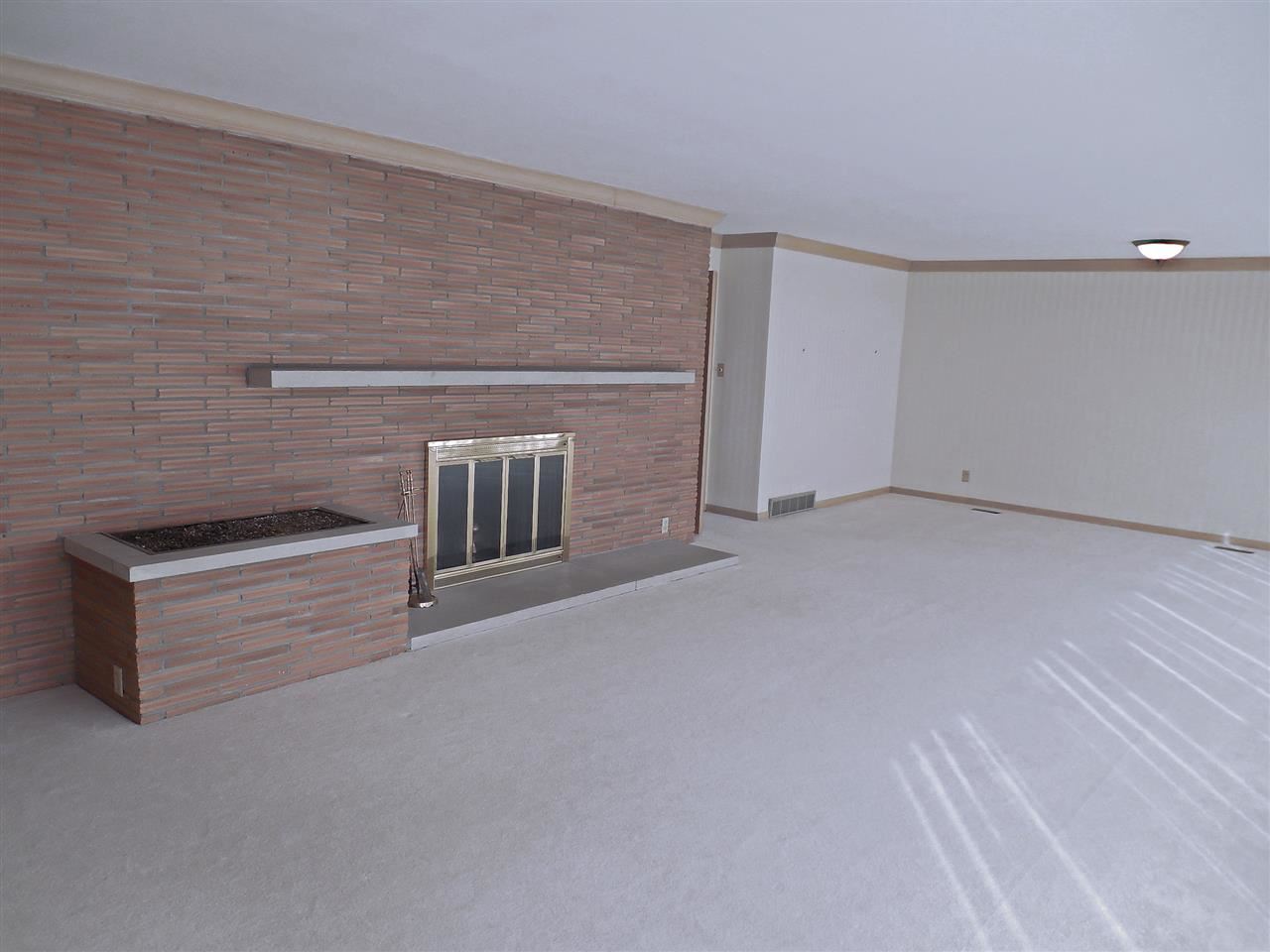 820 S Colony Rd, Evansville, IN 47714 photo 5