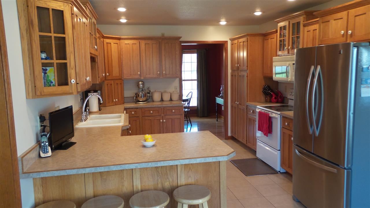 4282 S Ridge Ln, Washington, IN 47501 photo 3