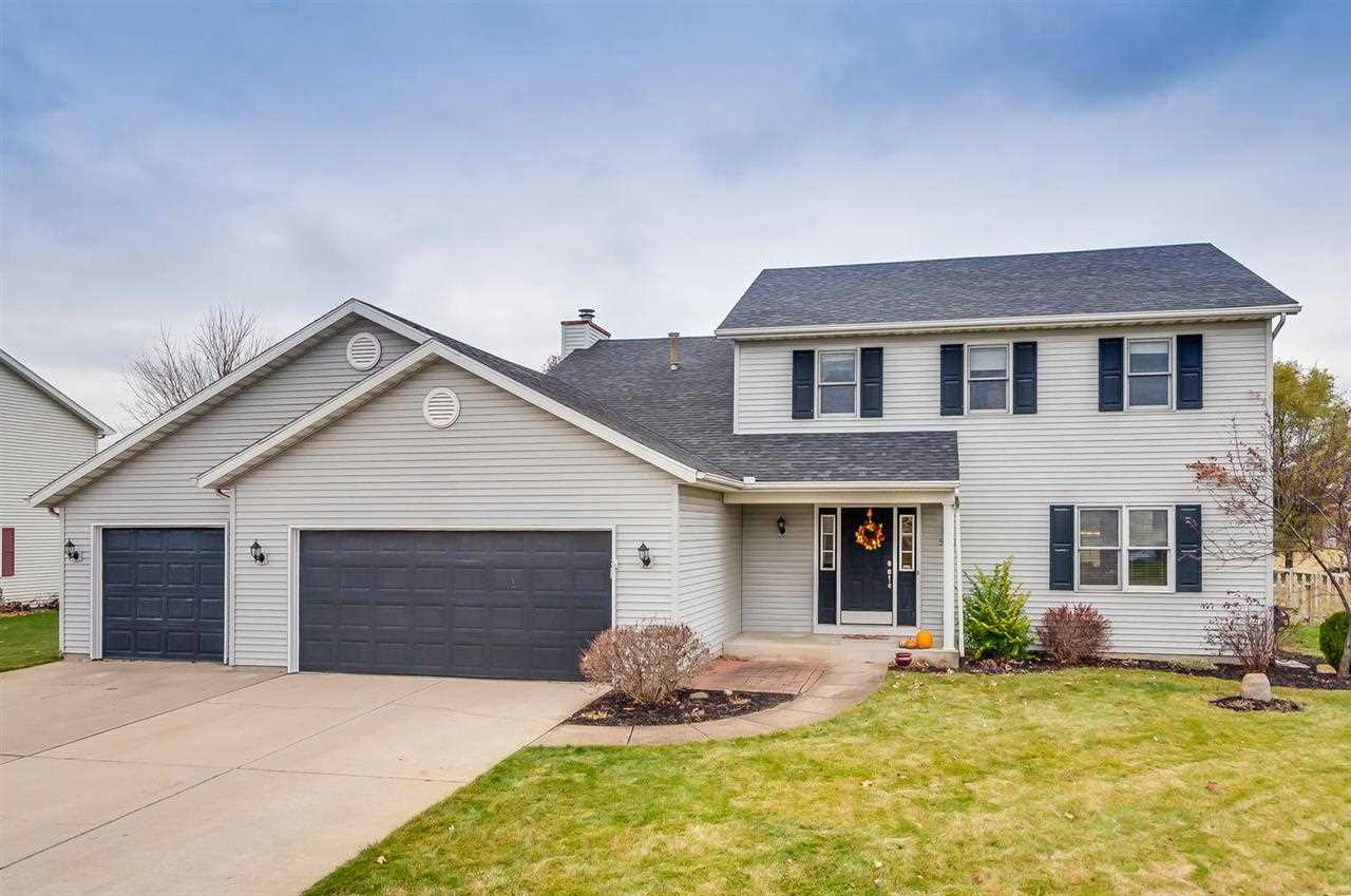 52123 Eagle Chase Dr, Granger, IN 46530 photo 1