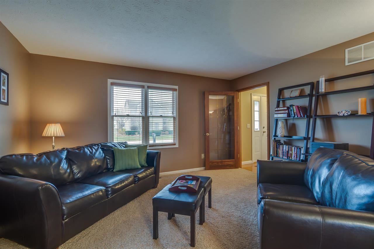 52123 Eagle Chase Dr, Granger, IN 46530 photo 3