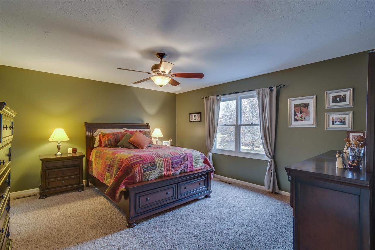 52123 Eagle Chase Dr, Granger, IN 46530 photo 18