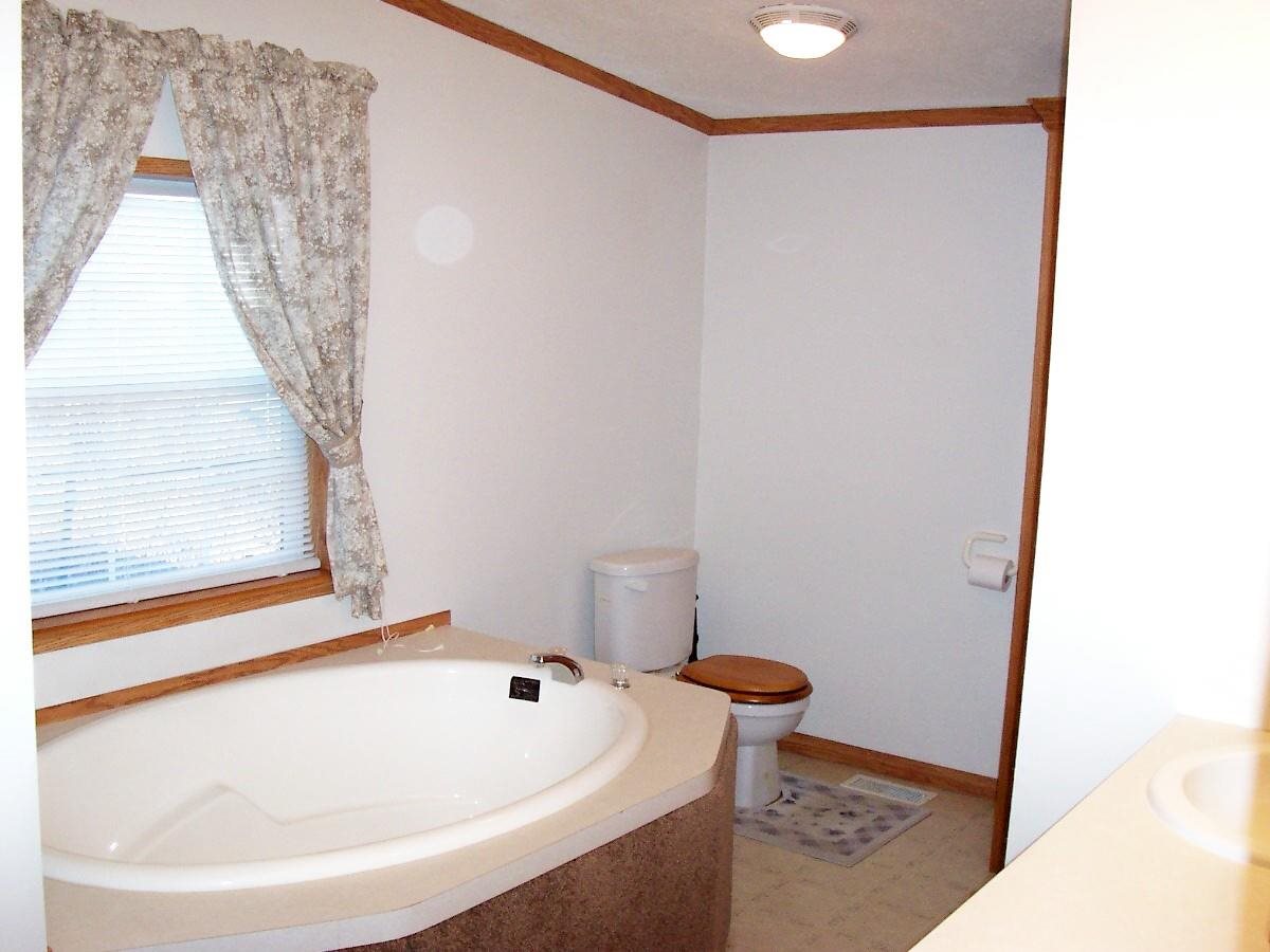 7839 Meadow, Walkerton, IN 46574 photo 10