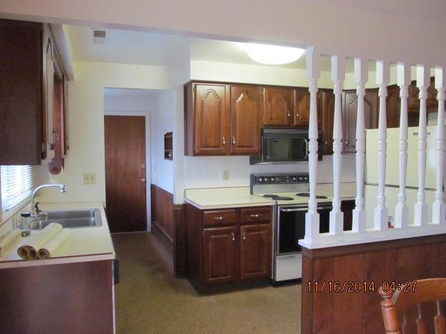 1217 Colerain St, Wabash, IN 46992 photo 4