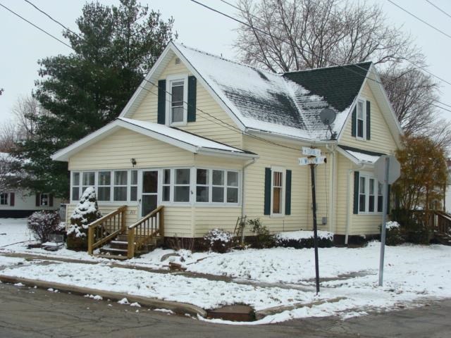 203 S Willow St, Flora, IN 46929 photo 1