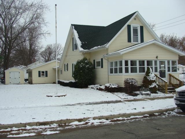 203 S Willow St, Flora, IN 46929 photo 2
