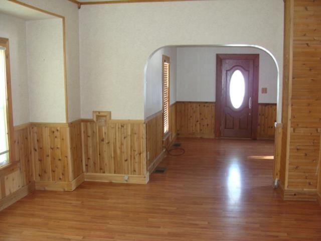203 S Willow St, Flora, IN 46929 photo 7