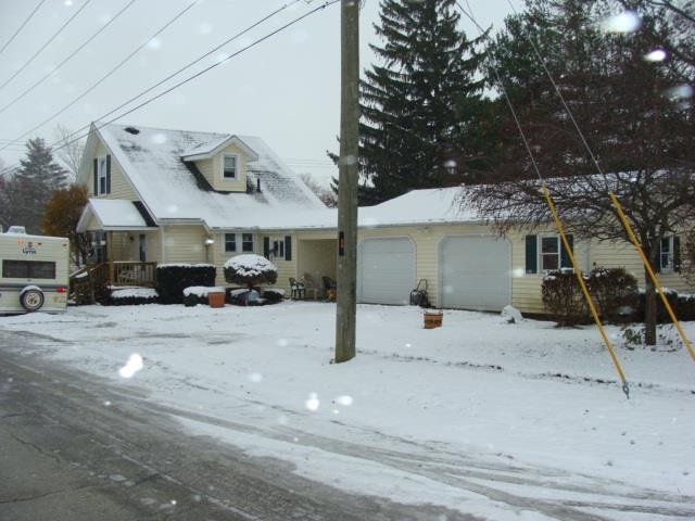 203 S Willow St, Flora, IN 46929 photo 4