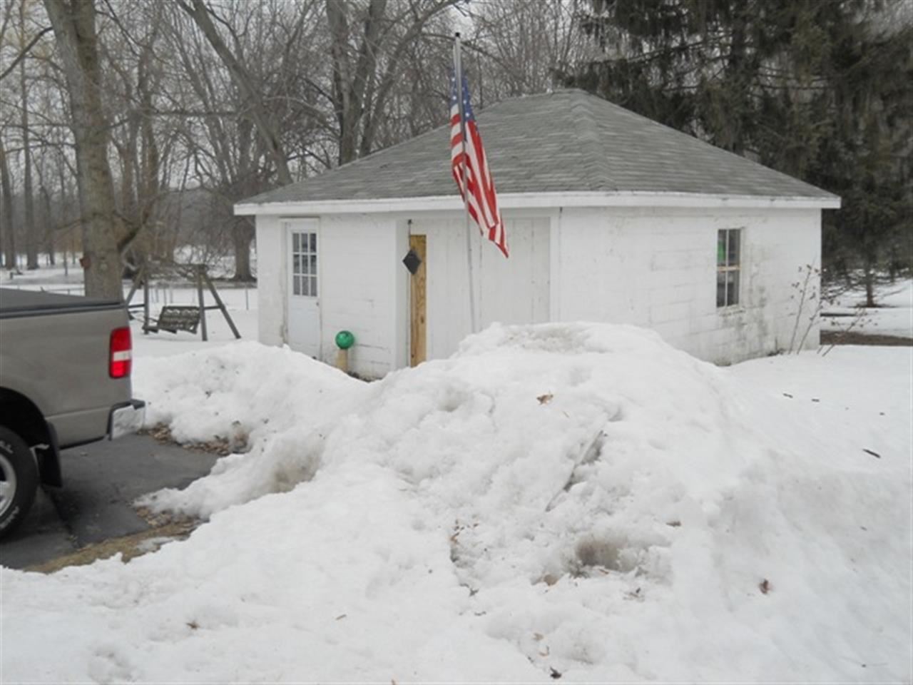 732 W Center St, Warsaw, IN 46580 photo 12