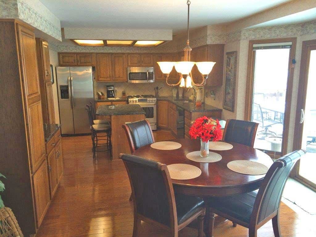 9040 Stoneridge Ct, Fort Wayne, IN 46825 photo 3