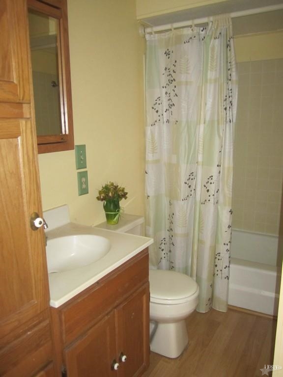 500 E King St, Garrett, IN 46738 photo 9