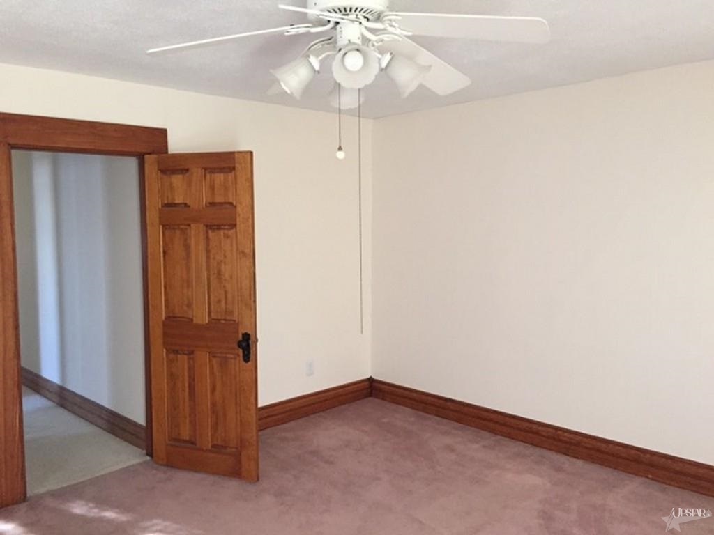 500 E King St, Garrett, IN 46738 photo 13