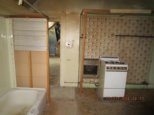 317 W Columbia St, Evansville, IN 47710 photo 11