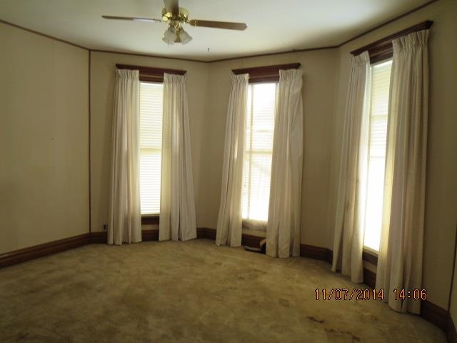 317 W Columbia St, Evansville, IN 47710 photo 2