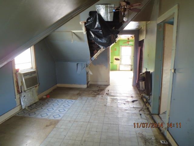 317 W Columbia St, Evansville, IN 47710 photo 10