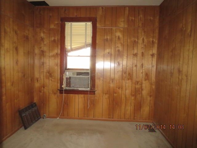 317 W Columbia St, Evansville, IN 47710 photo 6