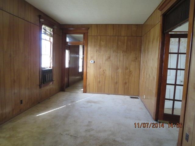 317 W Columbia St, Evansville, IN 47710 photo 3