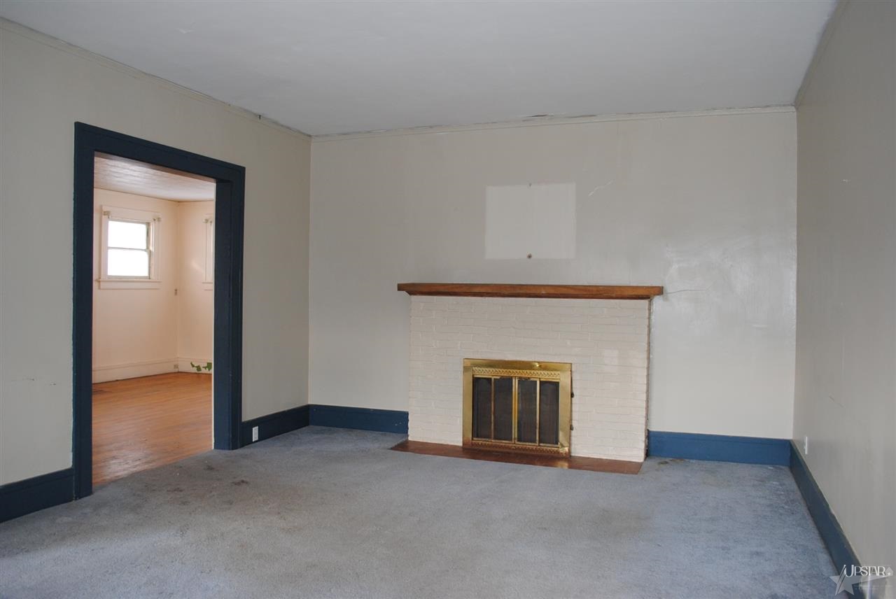1018 Kinnaird Ave, Fort Wayne, IN 46807 photo 6