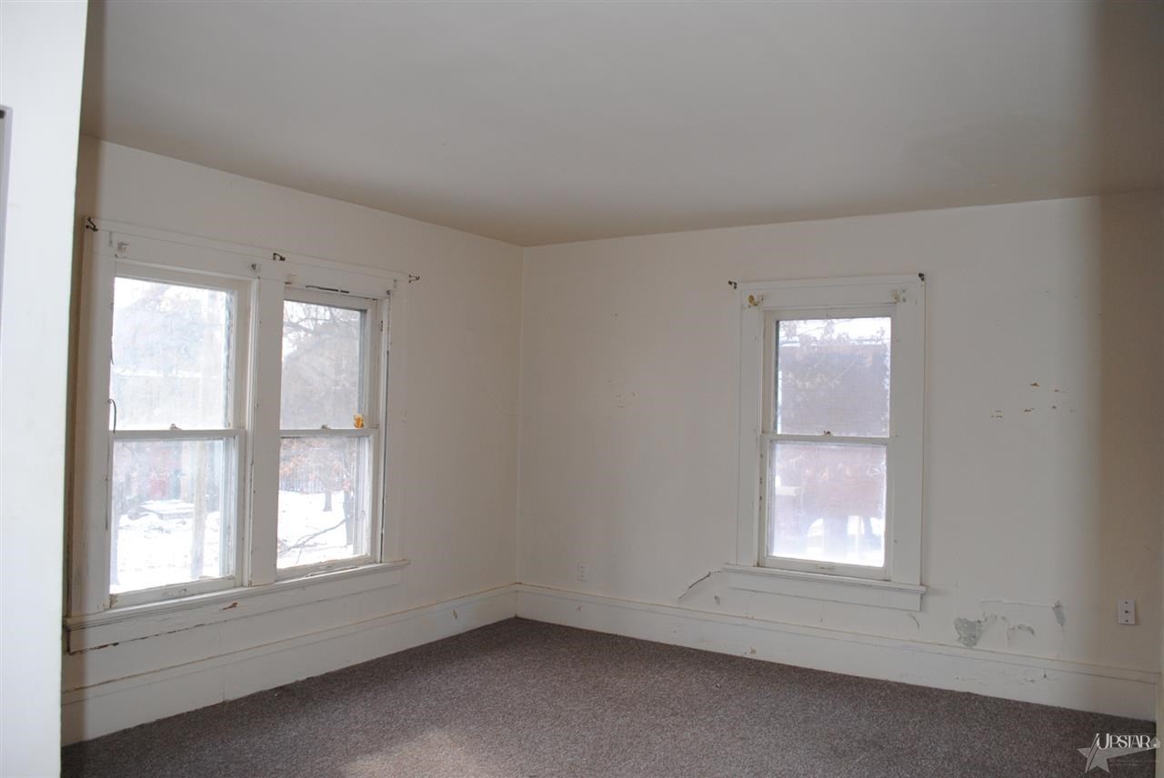 1018 Kinnaird Ave, Fort Wayne, IN 46807 photo 14