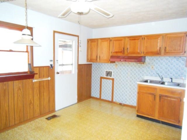 102 Tami Ln, Williamsport, IN 47993 photo 11