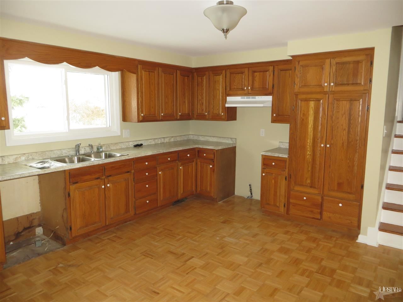 2923 Stardale Dr, Fort Wayne, IN 46816 photo 7