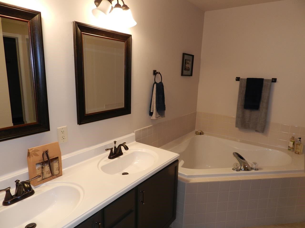 758 Roland Ct, South Bend, IN 46601 photo 13
