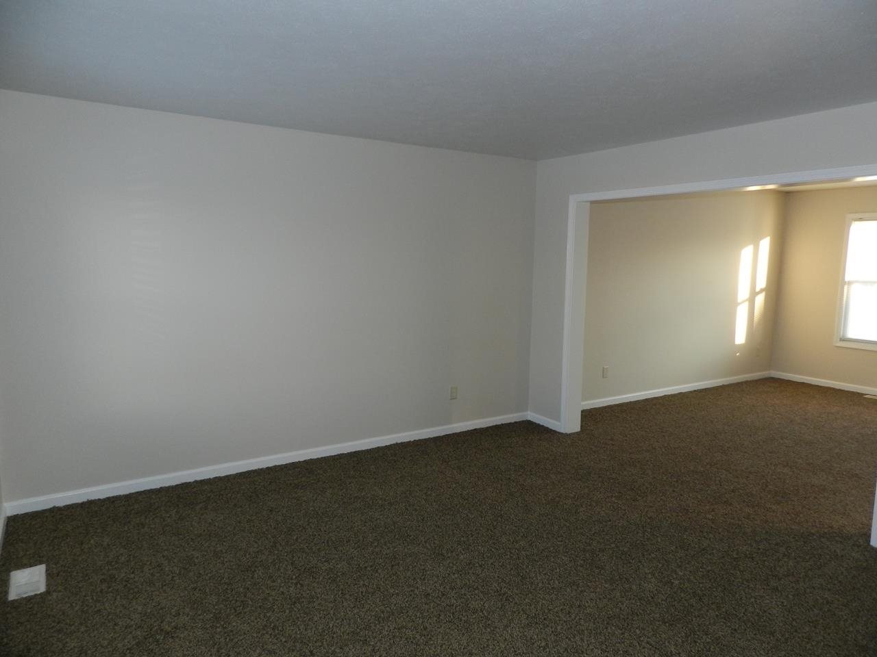 758 Roland Ct, South Bend, IN 46601 photo 2