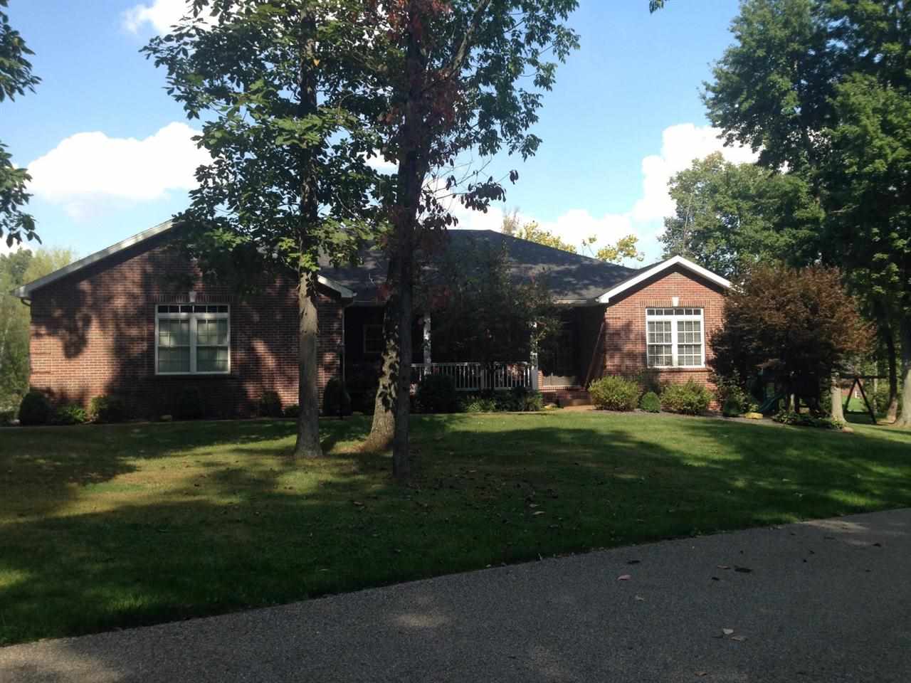 4003 E Deerland Dr, Haubstadt, IN 47639 photo 1